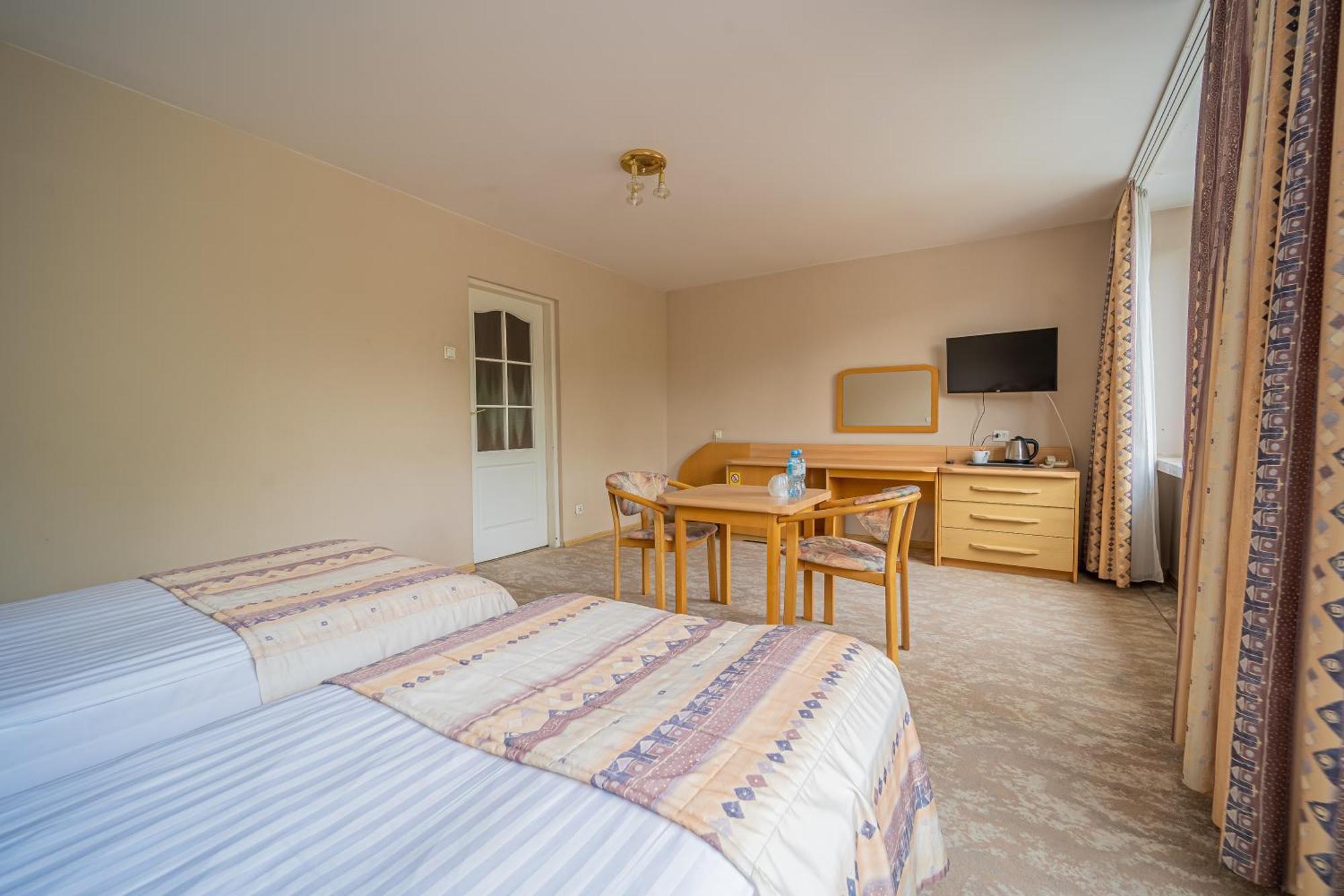 Hotel Mazowiecki Lodz Dış mekan fotoğraf