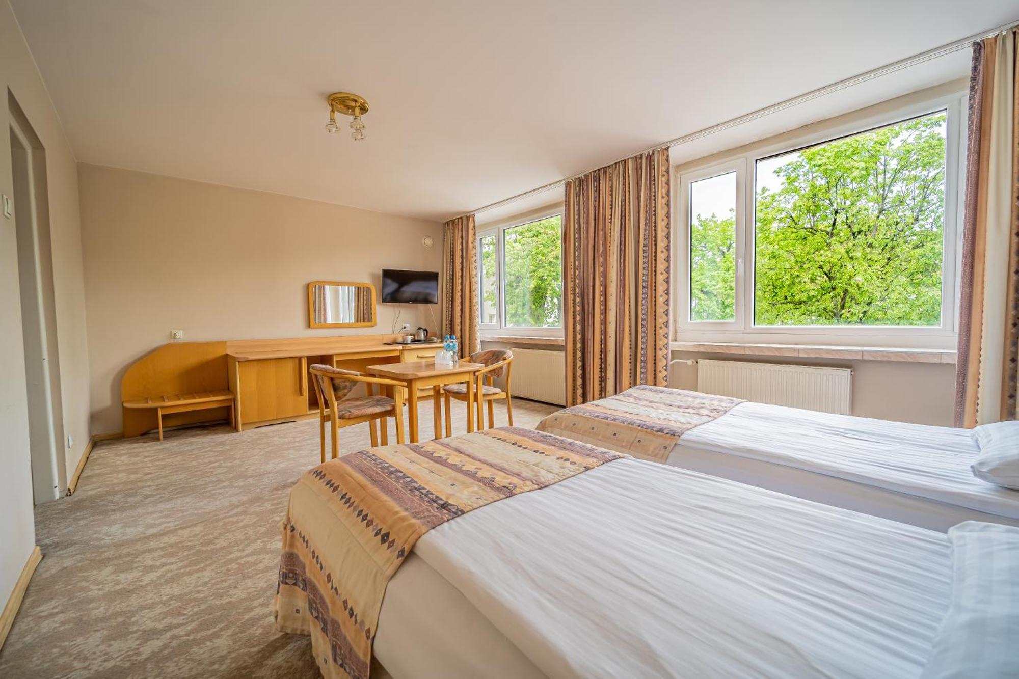 Hotel Mazowiecki Lodz Dış mekan fotoğraf